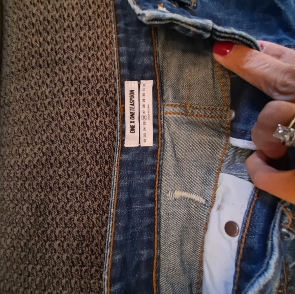 Shorts - Picture 2 of 4